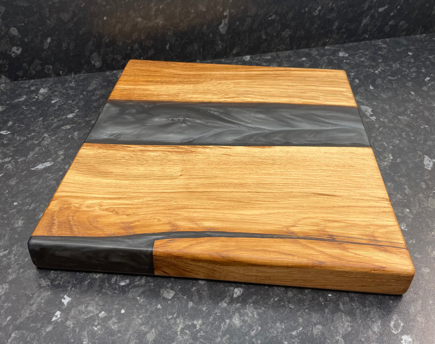 Oak & Black Pearl Resin Serving Board (Str-1318)