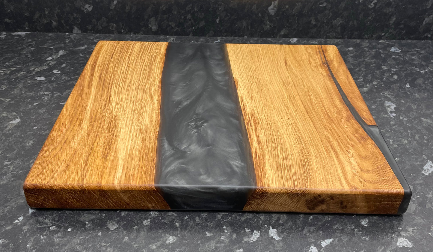 Oak & Black Pearl Resin Serving Board (Str-1318)